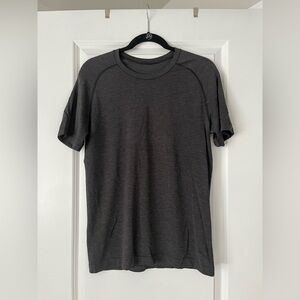 lululemon athletica Dark Gray Short Sleeve Tee
